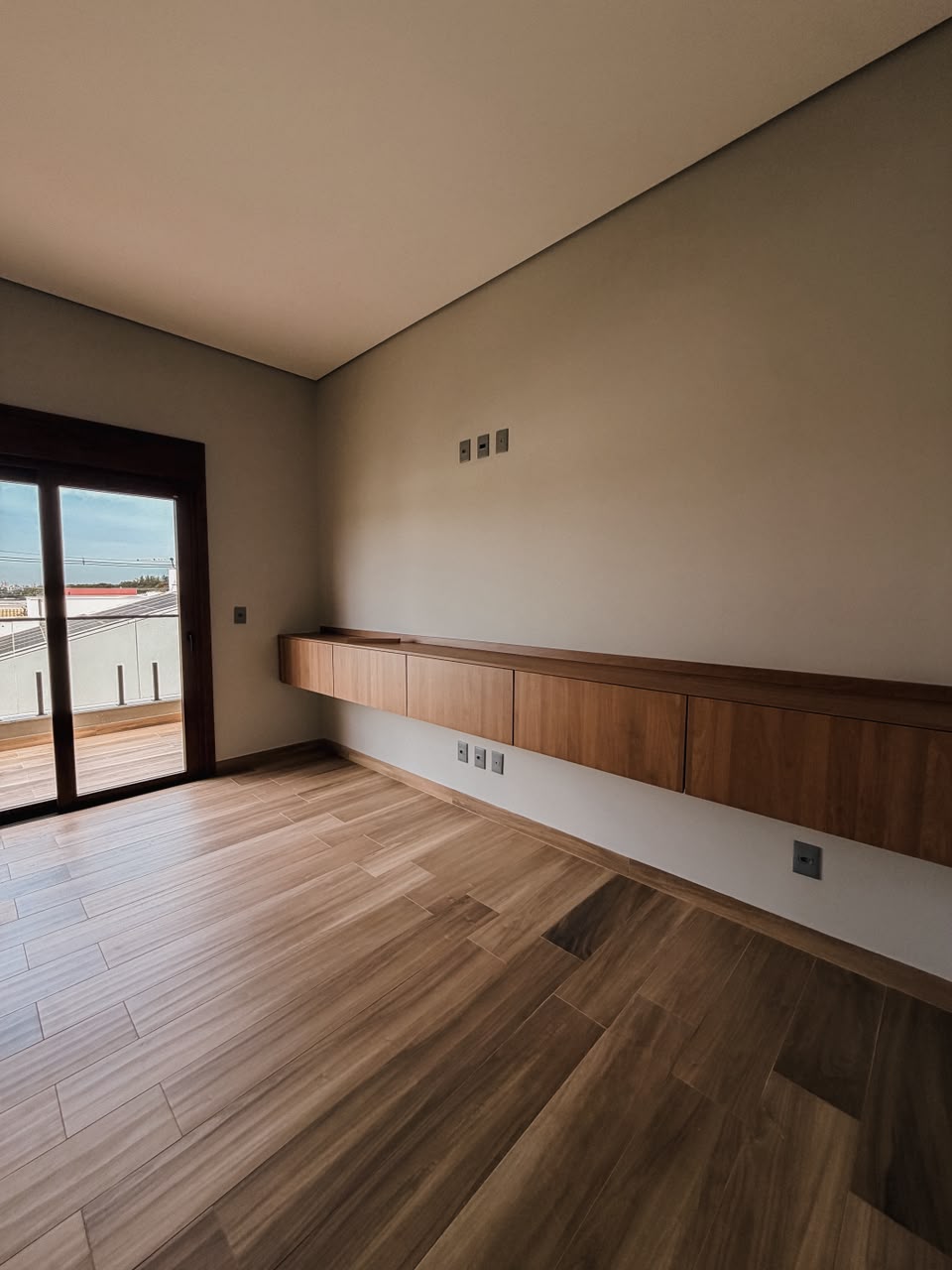 Ambiente interno com acabamento aplicado — Aracor Tintas